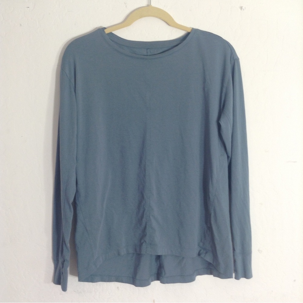 FLX travel leisure long sleeve t-shirt size small athleisure top